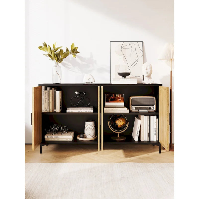 Credenza da cucina a buffet con ante decorate in rattan e gambe in metallo