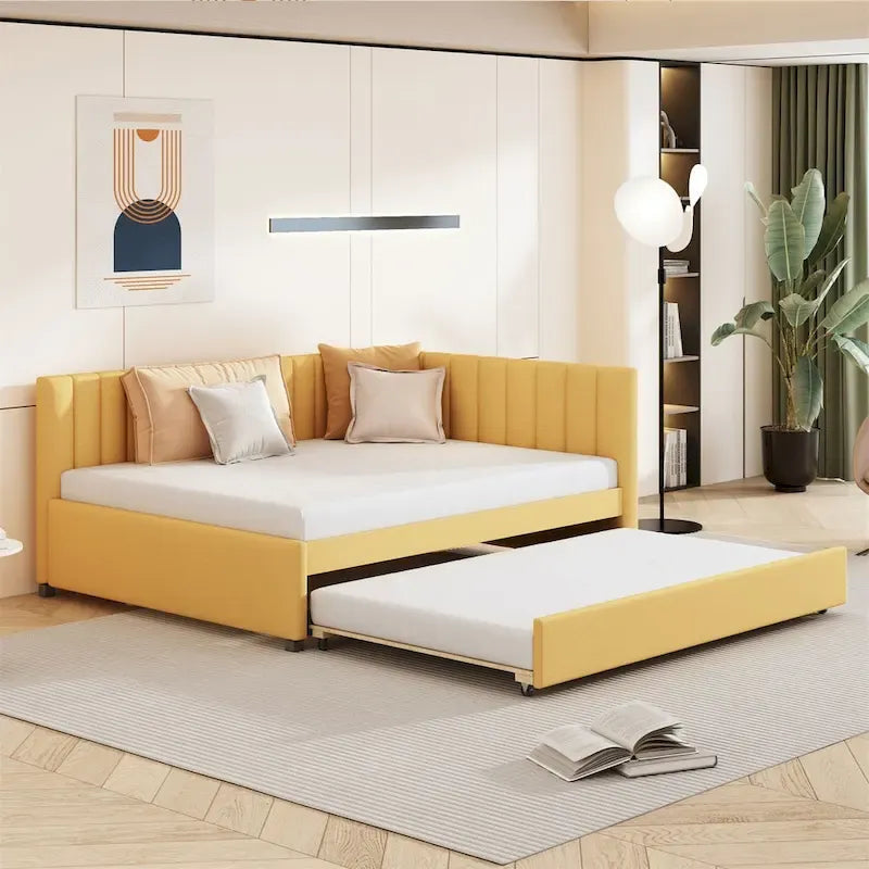 Gestoffeerd ligbed in full-size met onderschuifbed en linnen bekleding