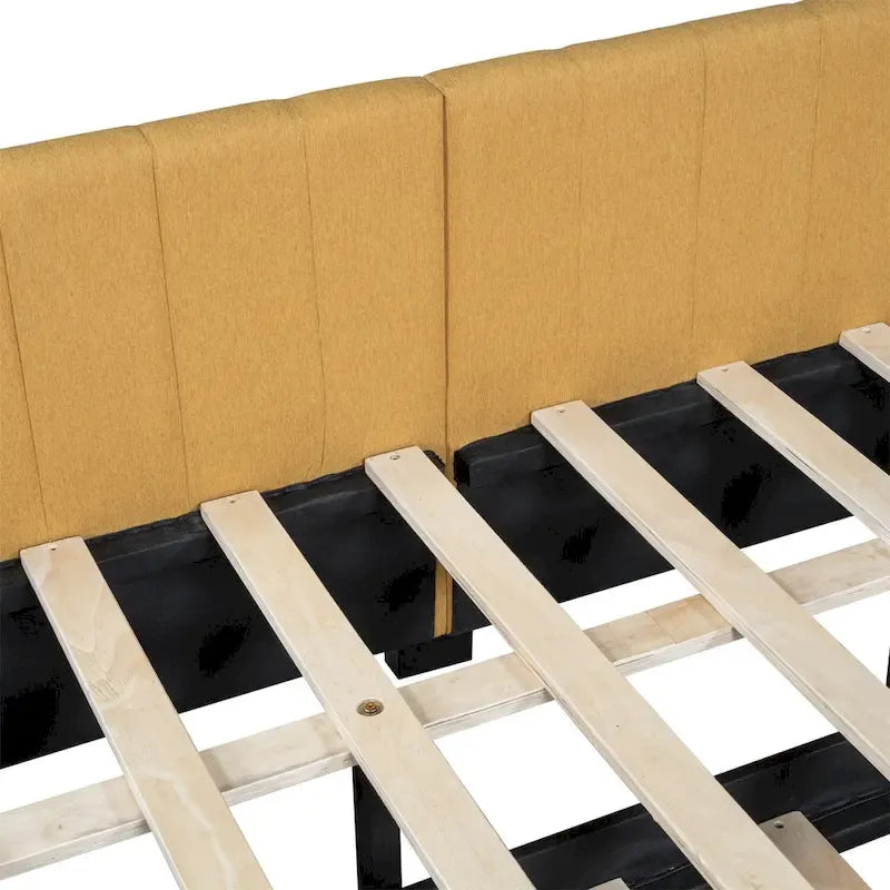 Gestoffeerd ligbed in full-size met onderschuifbed en linnen bekleding