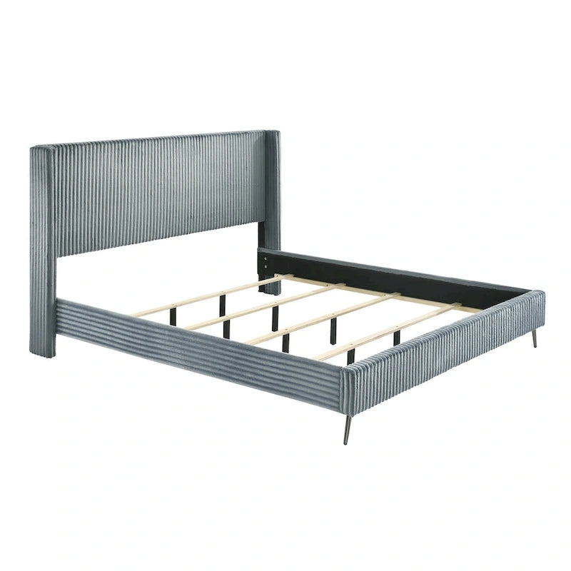 Cama de panel tamaño king tapizada en pana de canal ancho con cabecero alto tipo wingback